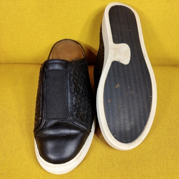 TRASK Lacy Women's Slip On Weaved Leather Black Sneaker Mule Size 7.5M - Picture 6 of 9